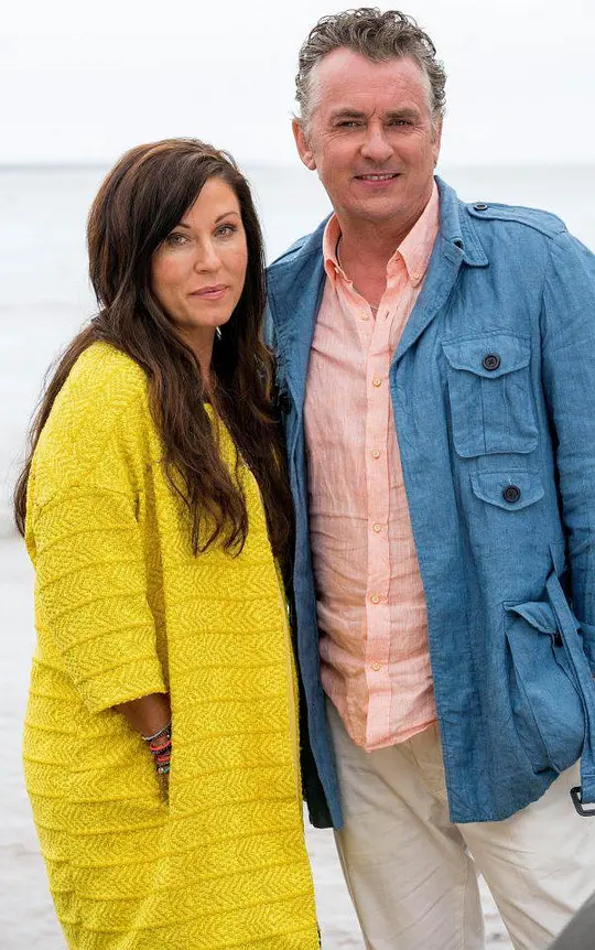 凯特和阿尔菲：红水镇